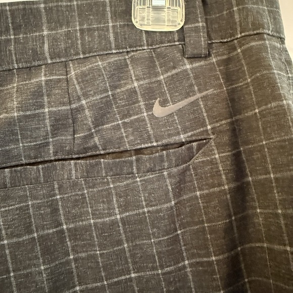 Nike Golf Shorts Men 40 Charcoal Gray Plaid Dri-Fit Dry Performance Athletic - Picture 3 of 8